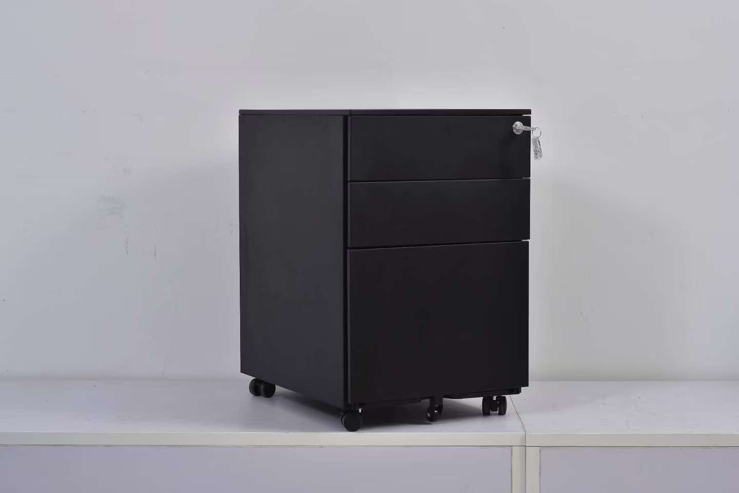 3 Drawer Mobile Pedestal Filing Cabinet – Lockable Office Drawer Unit with Wheels