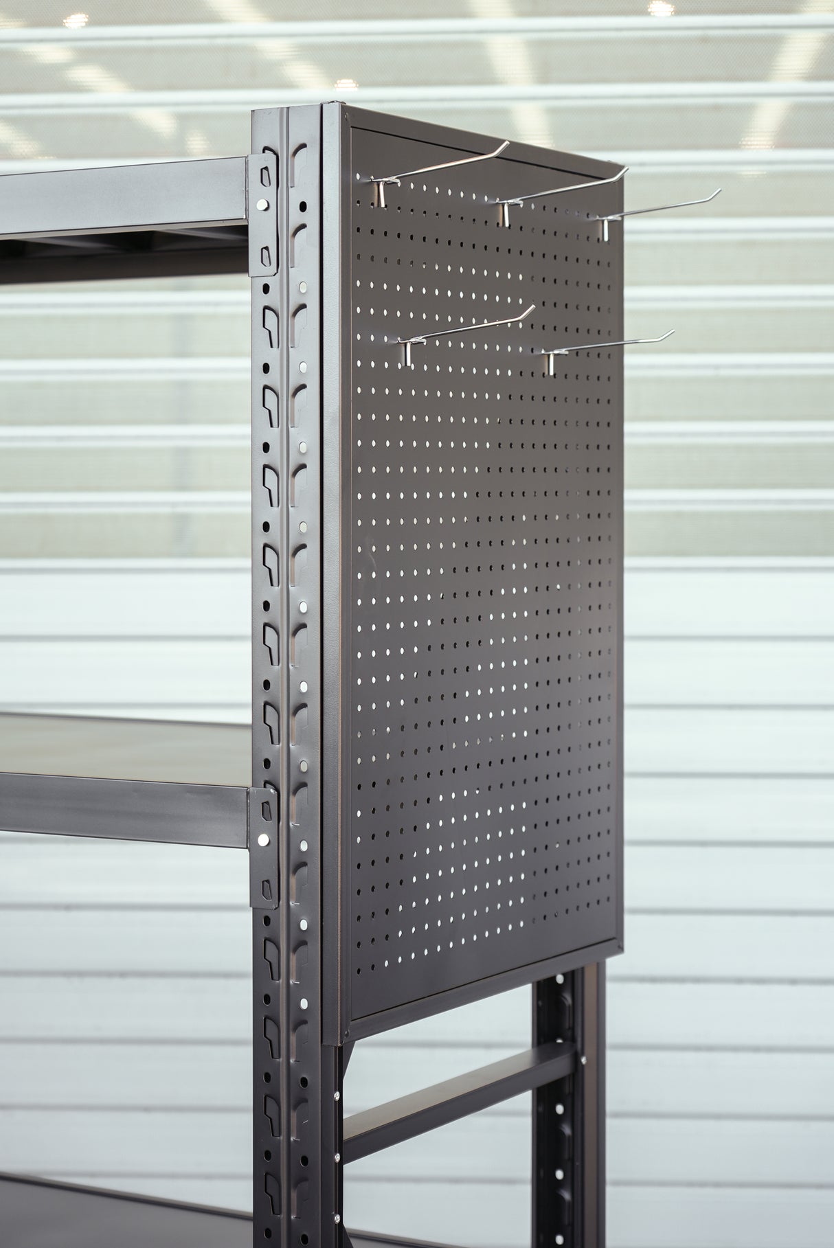 Workstation with pegboard - workbench 2.4m(H)x5.5m(L)x0.6m(D)3000kg